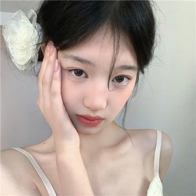 何百芮的地狱毒白